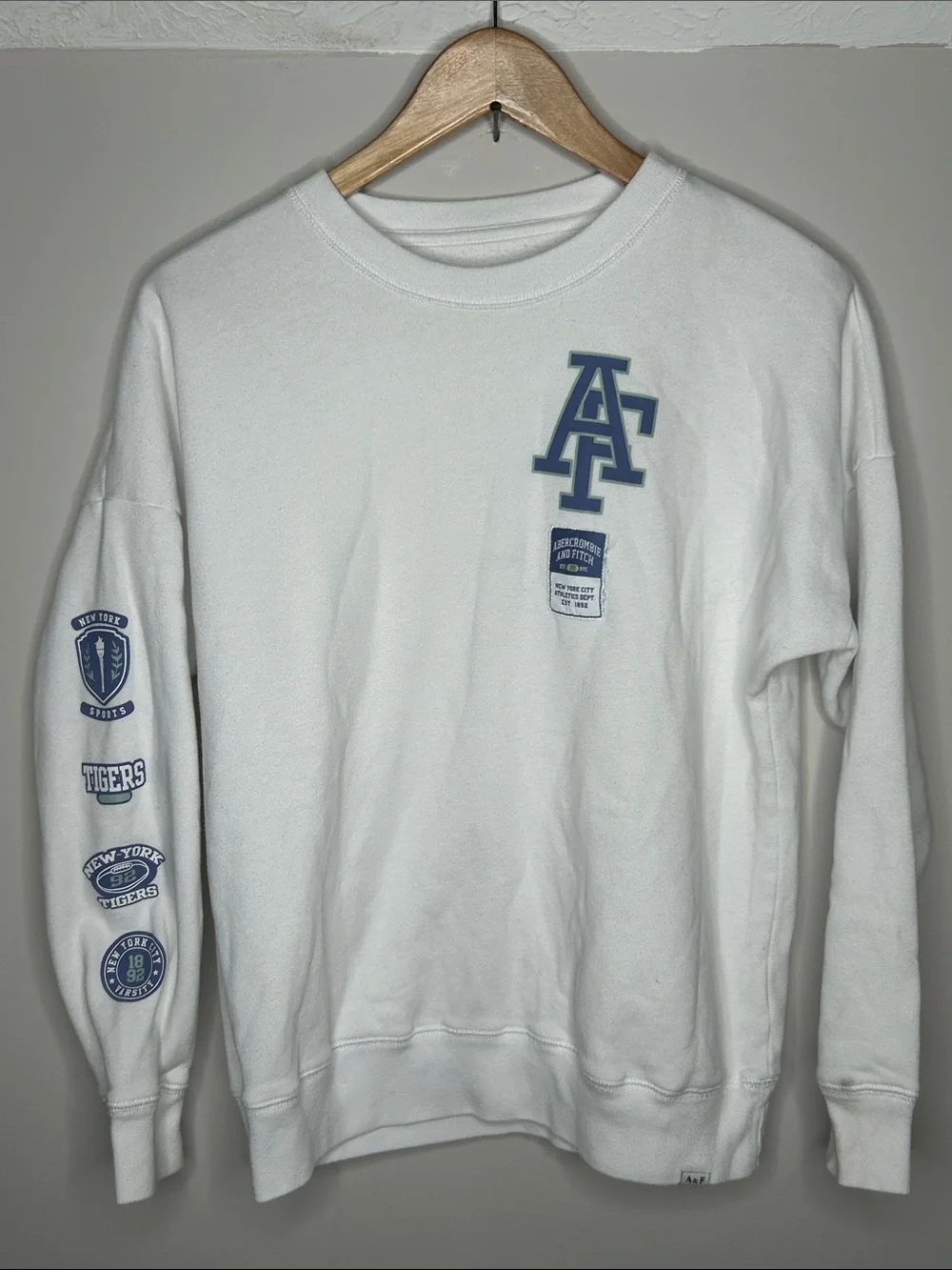 Abercrombie Sweatshirt